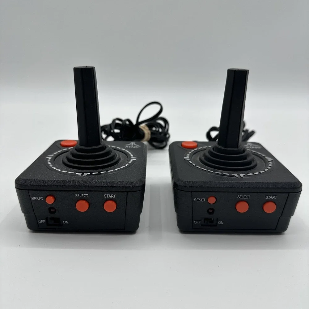 Lot 2 Atari Plug and Play TV Joystick JAKKS PACIFIC 2002 10 Games‎ Tested Works